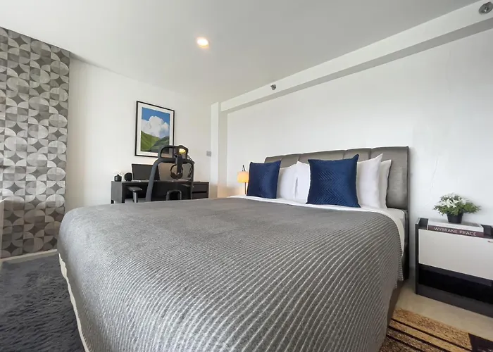 Near Bts L Modern Luxury L By Sontana Apartment